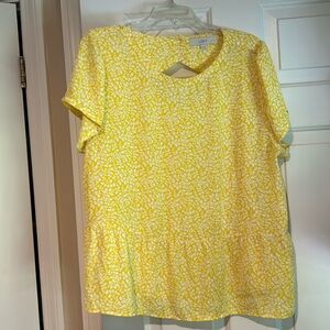 LOFT short sleeve, peplum hem top, sz XL yellow and white